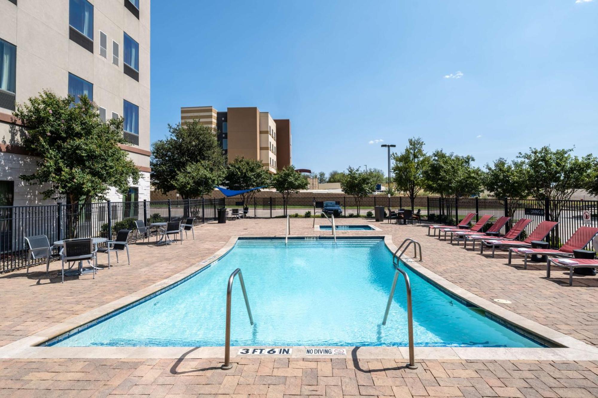 Hilton Garden Inn Ft Worth Alliance Airport Ρόανοκ Εξωτερικό φωτογραφία